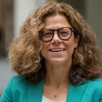 Dr. Stephanie Kowitz-Harms